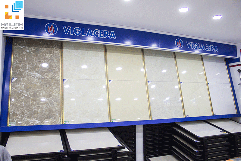 Mẫu gạch Viglacera 60x60 được sếp trên kệ riêng dễ dàng nhận thấy