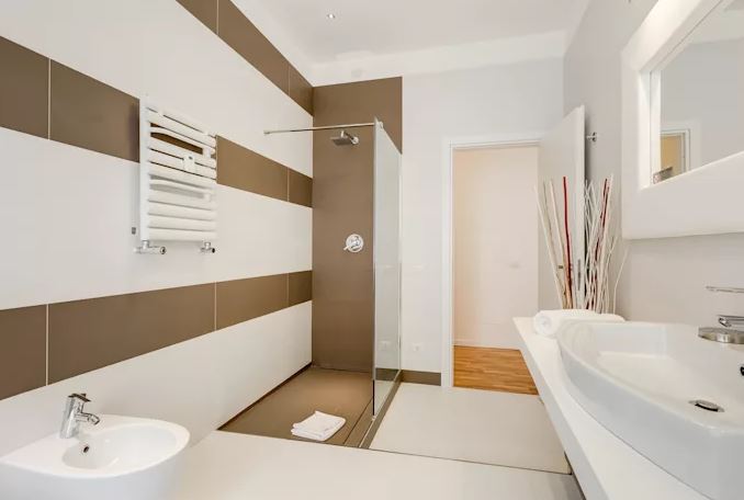 Gạch ốp tường màu trắng cho phòng tắm Gạch ốp tường màu trắng