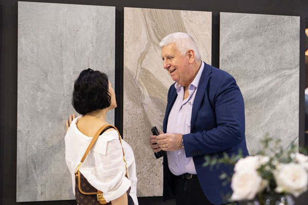 Vi sao nen chon Showroom Hai Linh