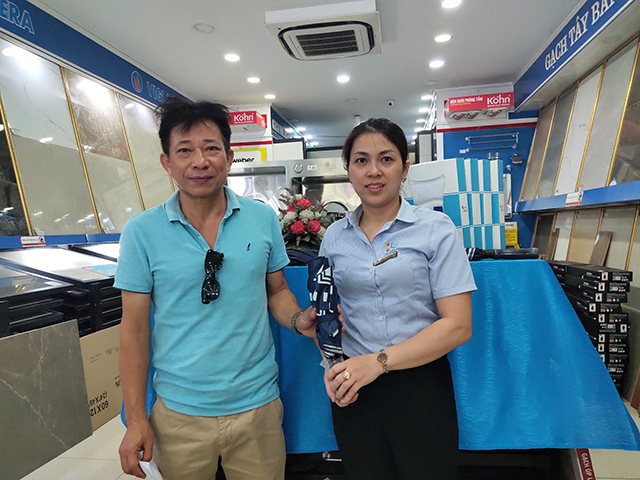 Hai-Linh-sinh-nhat-13-tuoi-uu-dai-lon-rat-nhieu-khach-hang-da-nhan-duoc-qua