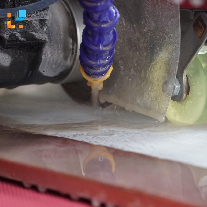 dich-vu-cat-gach-hai-linh-4