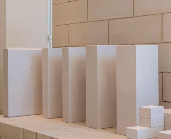 Gach be tong chung khi ap chat luong