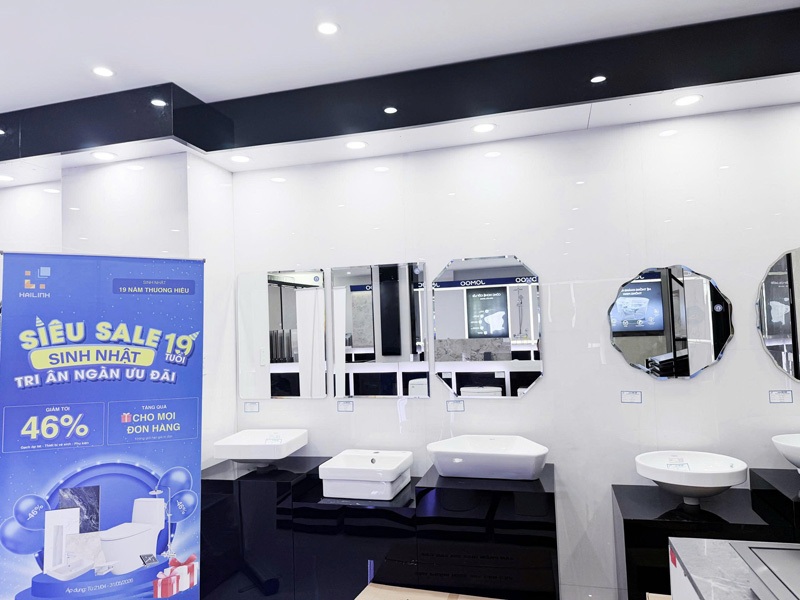 Hai Linh 19 nam sinh nhat-4